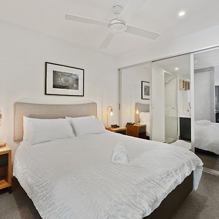 Discover Urban Bliss In Our 1-Bedroom King Bed Apartment! City Views And Cultural Gems Brisbane Exterior foto